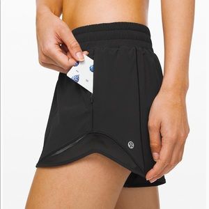 NWOT 4” Hotty Hot Shorts